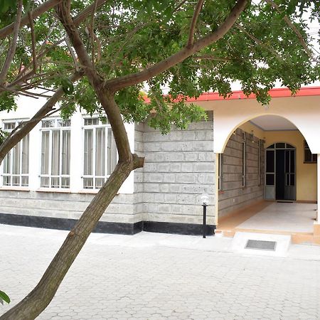 Tommy'S Airport Lounge Hotel Syokimau Luaran gambar